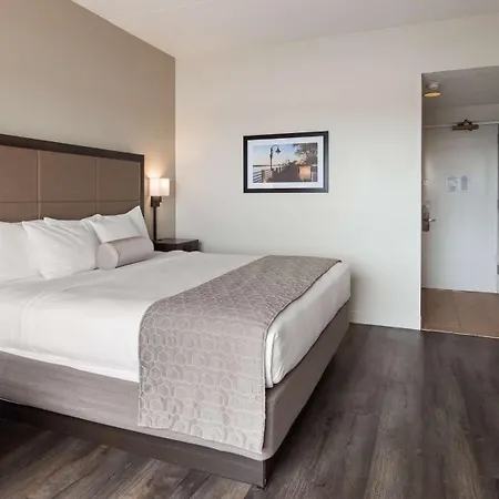 Best Western Plus Coastline Inn-2