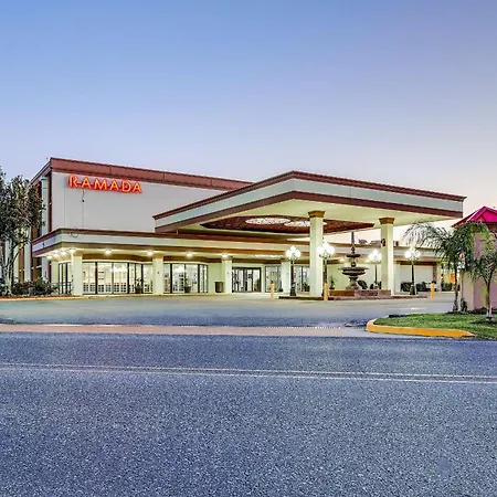 Ramada By Wyndham Metairie New Orleans Airport-3