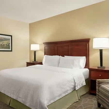 Hampton Inn & Suites Charles Town-2