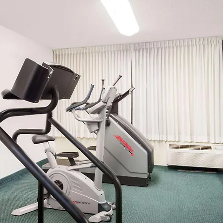 Ramada By Wyndham Watertown Thousand-2