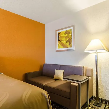 Quality Inn Great Bend-2