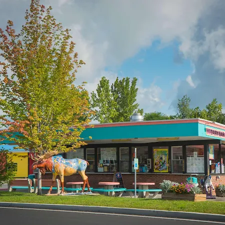 New Englander Inn Bennington-2