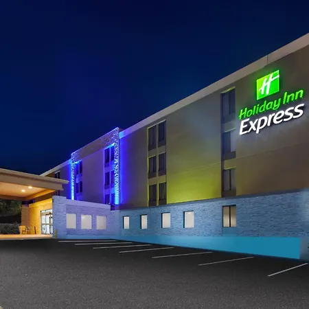 Holiday Inn Express Fairfax-Arlington Boulevard By Ihg-3