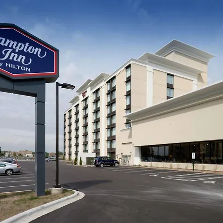 Hampton Inn Green Bay Downtown-2