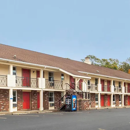 Econo Lodge Sturbridge Route 20-3