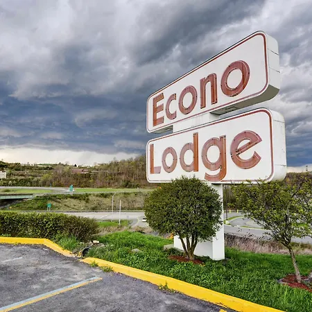 Econo Lodge Morgantown-3