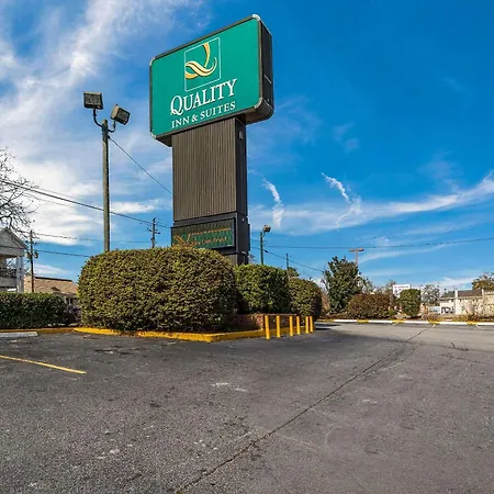 Quality Inn & Suites Conference Center Statesboro Historic District-2