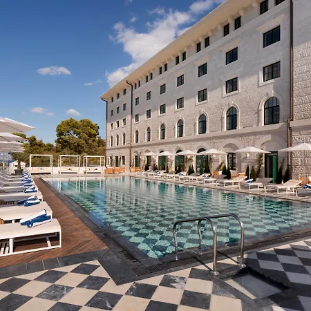 Hotel Brown Beach House & Spa-2