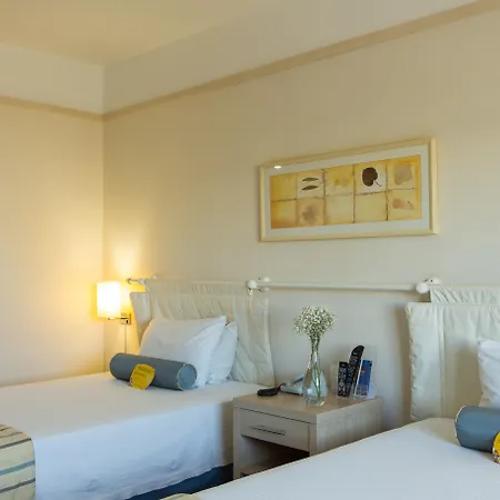 Comfort Suites Londrina-2