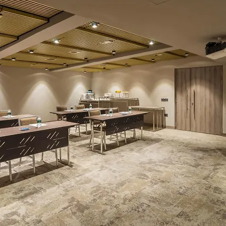 Oakwood Bencoolen Singapore-2