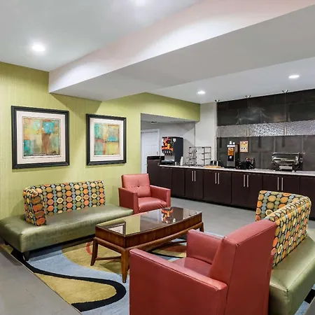 La Quinta By Wyndham Lebanon-2