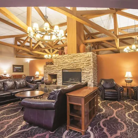 Mountain Valley Inn & Suites-3