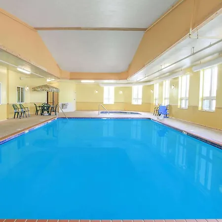 Super 8 By Wyndham Sault Ste. Marie-2