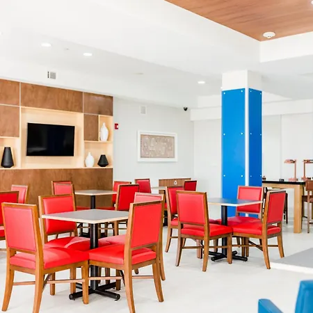 Holiday Inn Express Hotel & Suites Greenville By Ihg-3