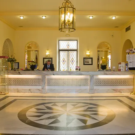 Gran Hotel & Spa-3
