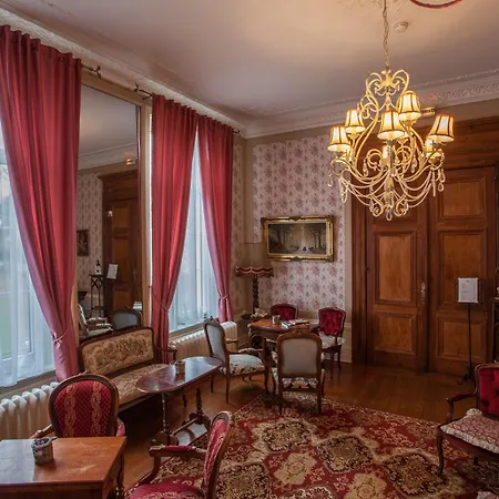 Chateau de Moulin le Comte-2