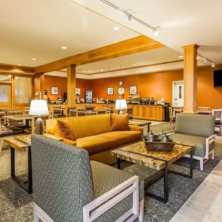 Mainstay Suites Stanley-2