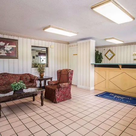 Rodeway Inn Phenix City - Columbus-3