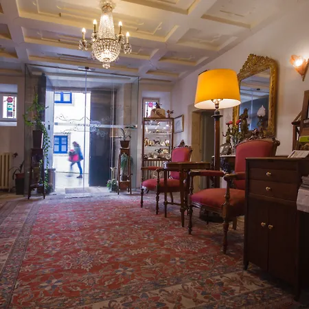 Hotel Monumento Pazo de Orbán-2