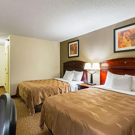 Quality Inn Fairmont-3