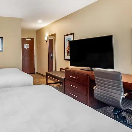 Comfort Inn & Suites Harrisonburg-2