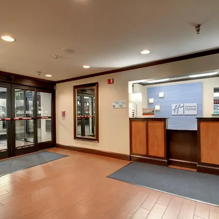 Holiday Inn Express Hotel Fort Campbell-Oak Grove By Ihg-2