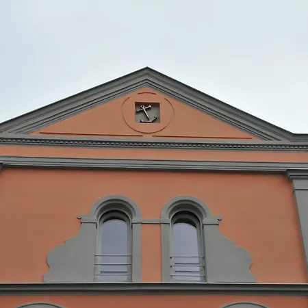 U-Nautic Restaurant & Pension-2