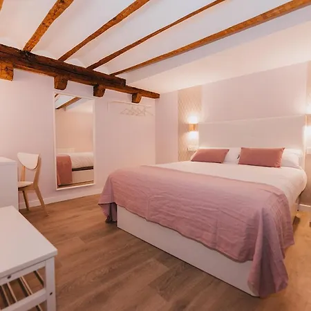 Apartamentos BURGOSUITES-2