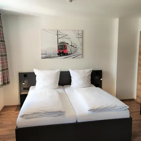 Hotel Am Gleis 1-3