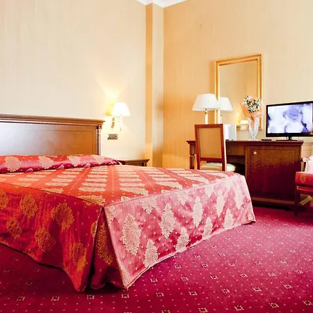 Hotel Jolly-3