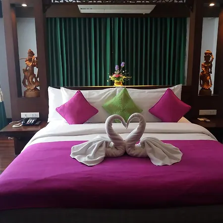 Nicha Suite Hua Hin Hotel-3