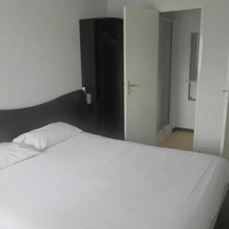 Enzo Hotels Quimperle-2