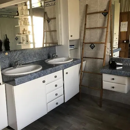 Chambre Vue Mer Dans Maison, Perros-Guirec-2