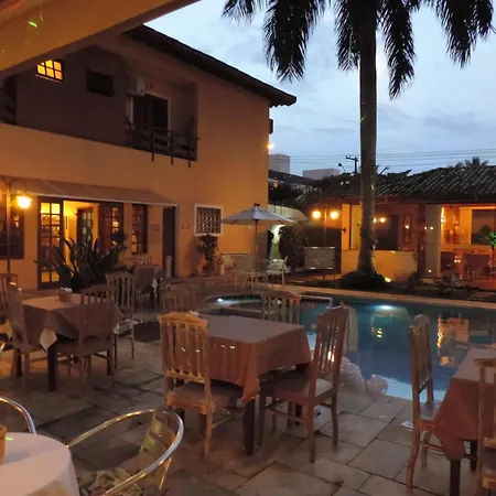 Hotel Costa Balena, Conforto e Piscina aquecida e coberta a 100m da Praia da Enseada-2