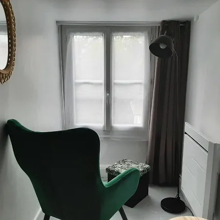 La Maison De L 'Arbre Sec-3