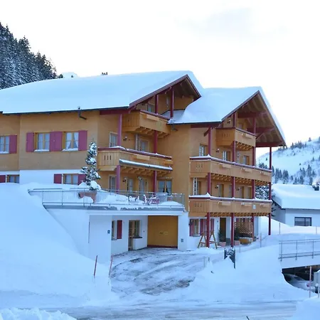 Hotel Garni Alpina-2