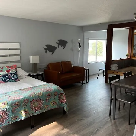 The Guesthouse Ocean View Cottages-2