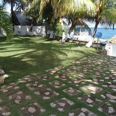 Chrisanns Beach Resort-3