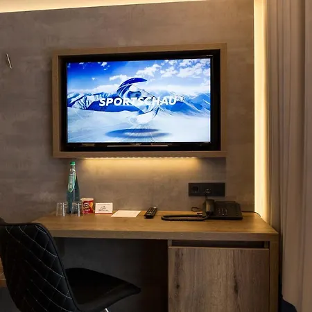 SKY Hotel Cloppenburg-2