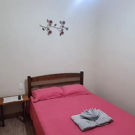 Chales Mucios-3