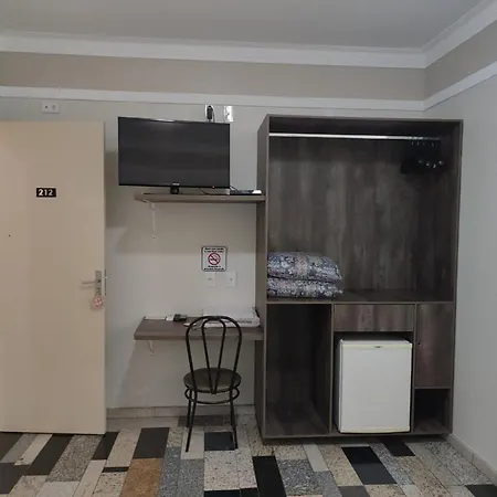 Lodi Express Hotel-3