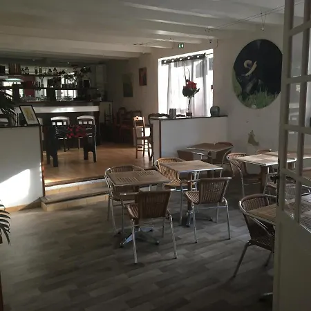 Hostellerie De La Source-3