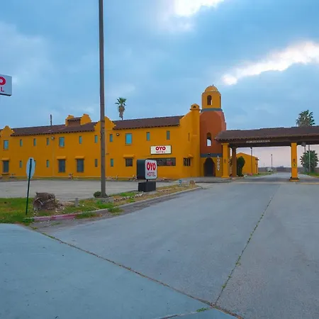 Oyo Hotel Kingsville - Hwy 77-3