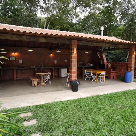 Pouso Donana Cama e Café-3