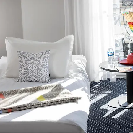 Hotel 66 Nice-3