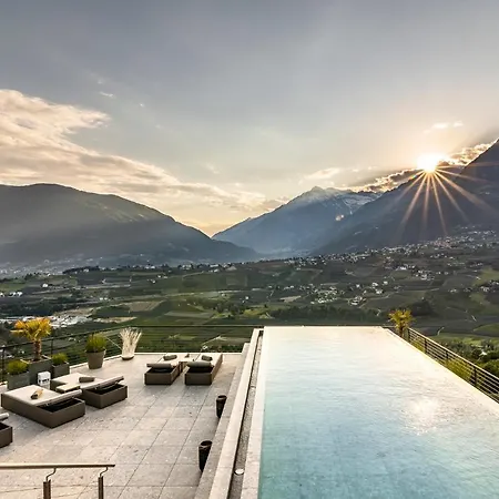 Prunner Luxury Suites - Adults Only-2