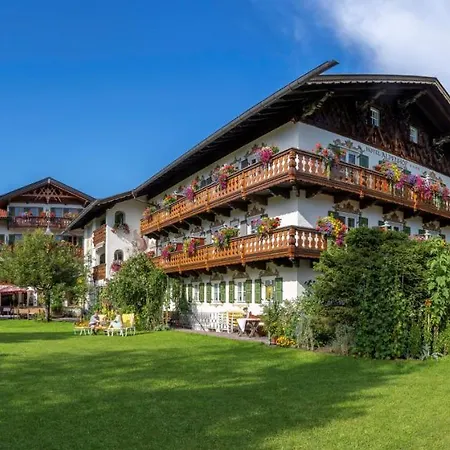 Alpenhof Krün-3
