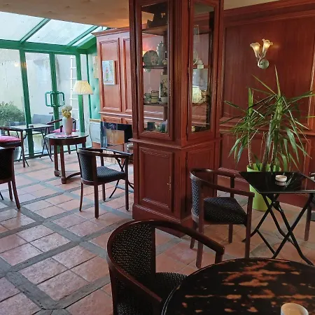 HOTEL LA COGNETTE A 25 Kilomètres de Châteauroux et 30 Kilomètres de Bourges-2