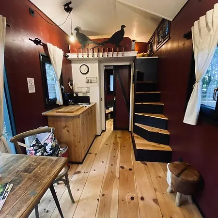 Tiny House Bigge im PIER9 Tiny House Hotel-3