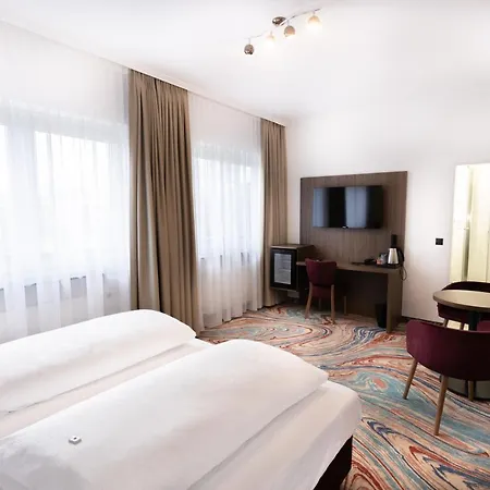 Firzlaff's Hotel-2